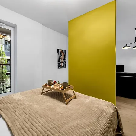 Praga - Metro, Vistula River Nearby - By Rentujemy Apartment