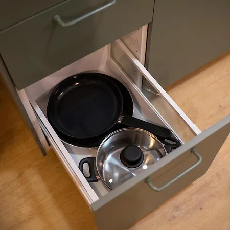 Apartment Praga - Metro, Vistula River Nearby - By Rentujemy Warschau