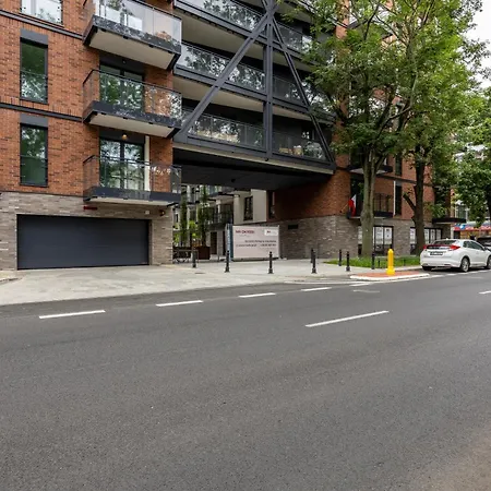 Praga - Metro, Vistula River Nearby - By Rentujemy *