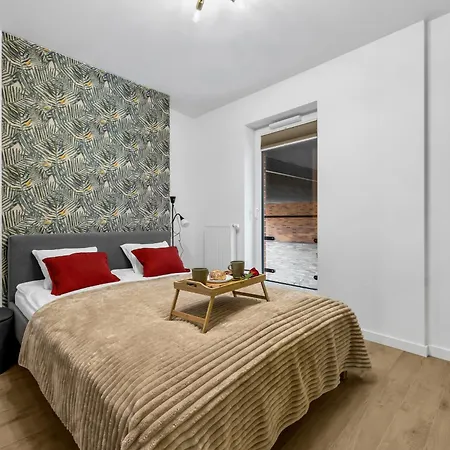 Praga - Metro, Vistula River Nearby - By Rentujemy Apartment